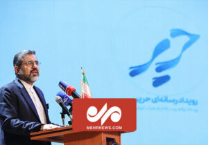 به تصمیم داوران هیات انتخاب جشنواره فیلم فجر احترام می گذاریم