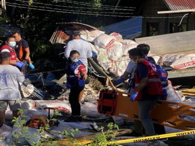 ۲ کشته و ۹ مجروح بر اثر برخورد یک خودرو به جمعیت در مرکز فیلیپین