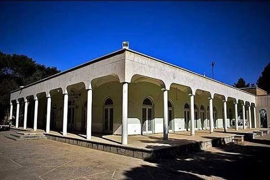 آشنایی با موزه آیینه